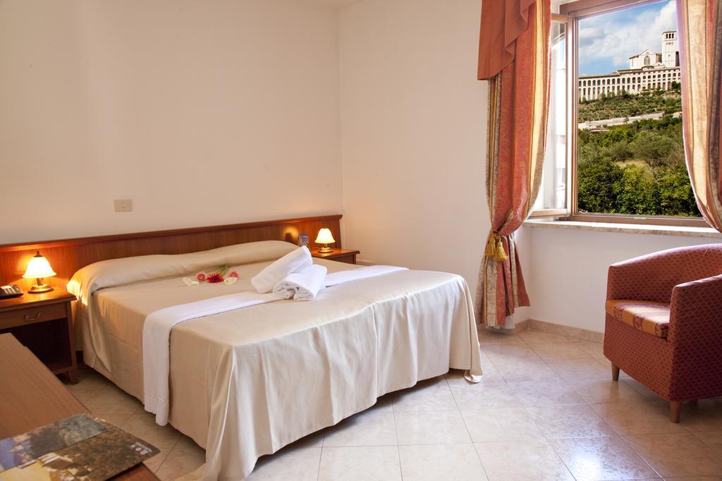 Assisi Garden Hotel Buitenkant foto
